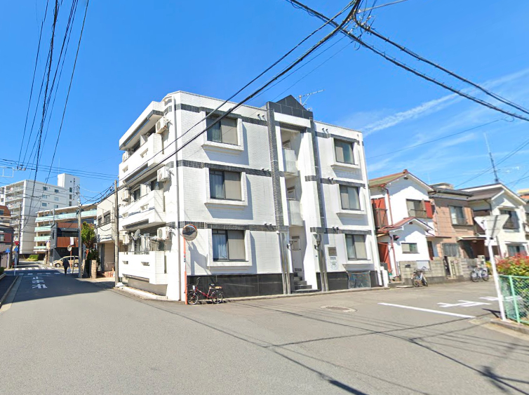 平塚のアパートメント